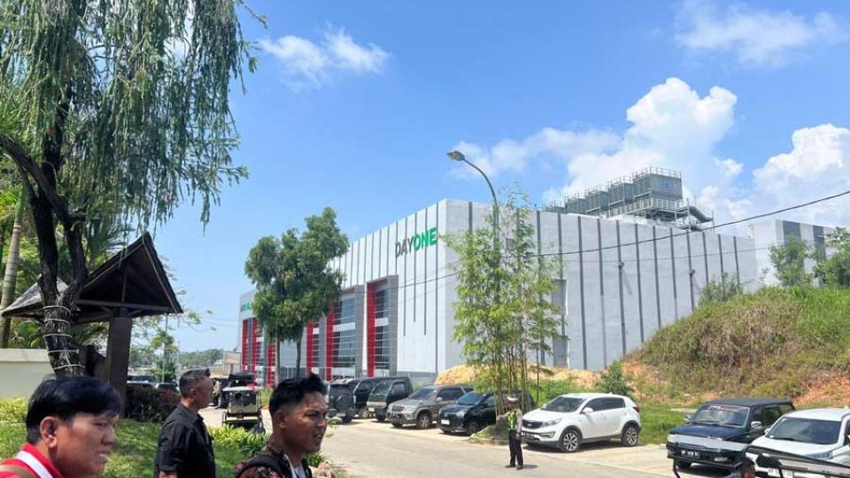 US-China trade war gives Indonesia shot at boosting investment