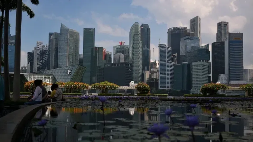 Business closures in Singapore jump almost 13 percent, but openings still outpace shutdowns