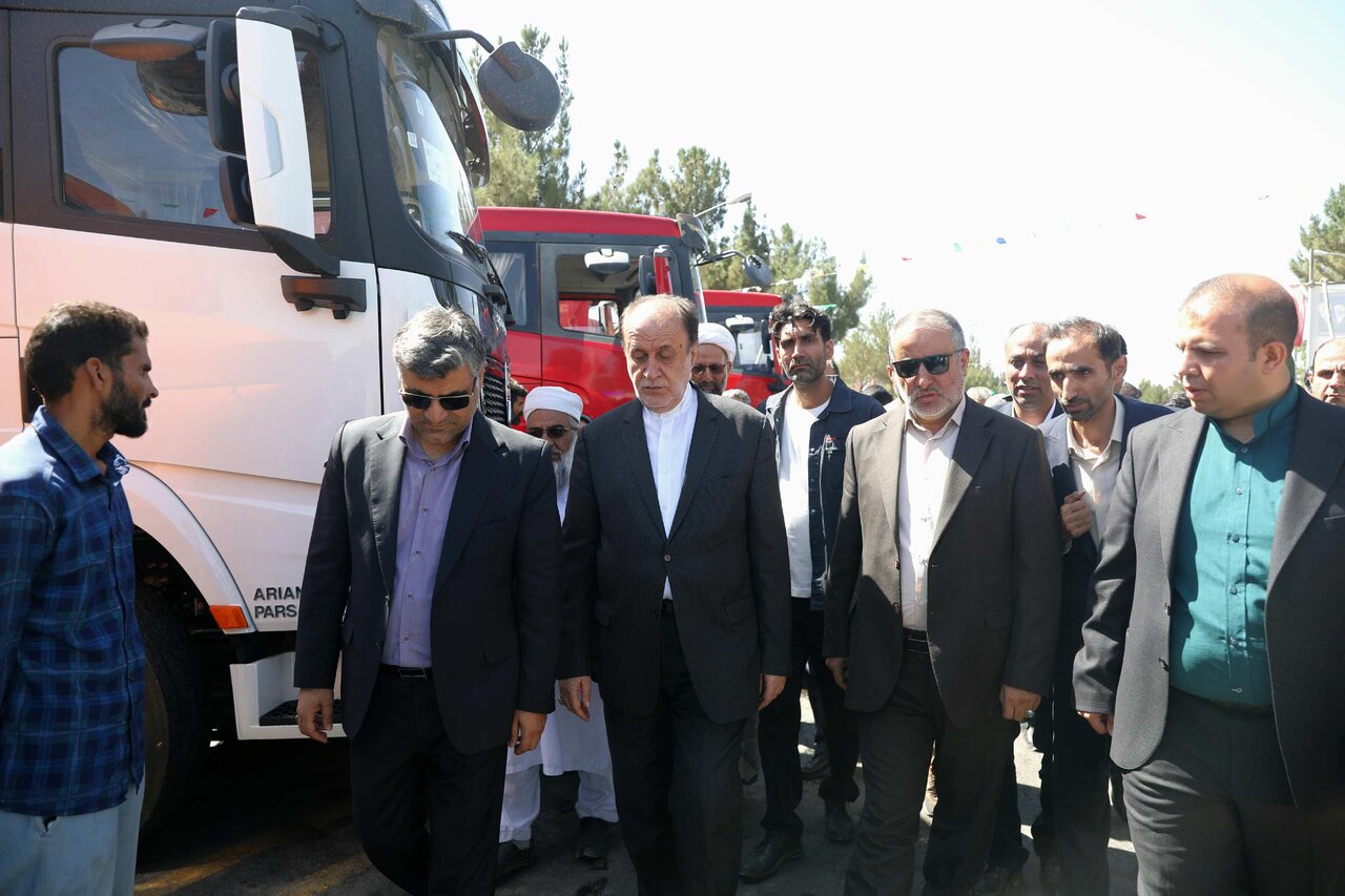 کلنگ زنی اولین هتل 5 ستاره نهبندان با حضور نایب رئیس مجلس شورای اسلامی