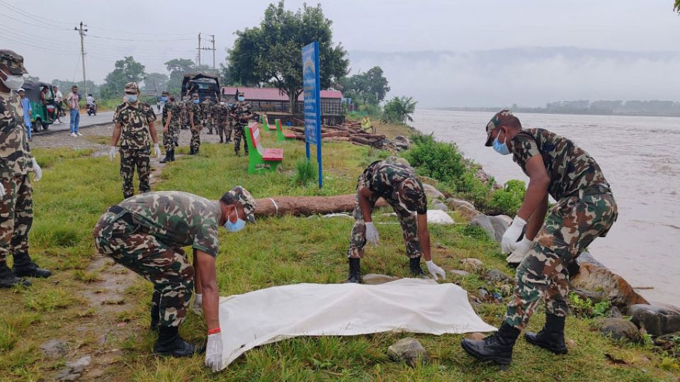 Death toll from Nepal flood reaches 734