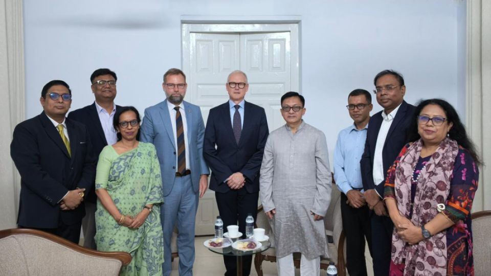 Danish shipping giant Maersk wants to invest in Bangladesh’s shipbuilding