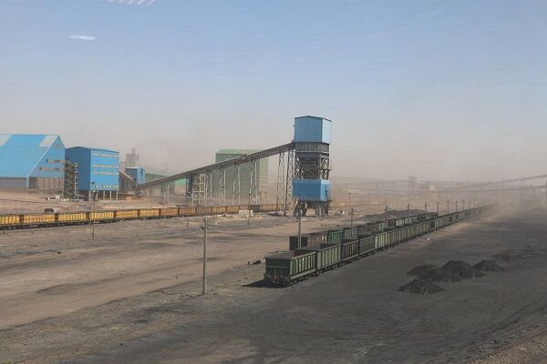 آمادگی راهآهن برای افزایش حمل محصولات سنگان و ارتقای ظرفیت ایستگاههای ریلی