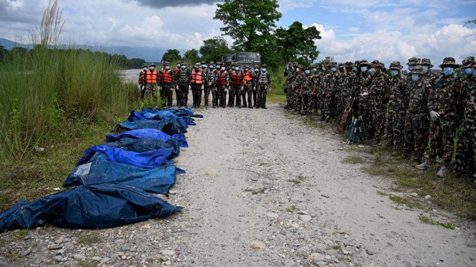 Death toll from Nepal flood reaches 903