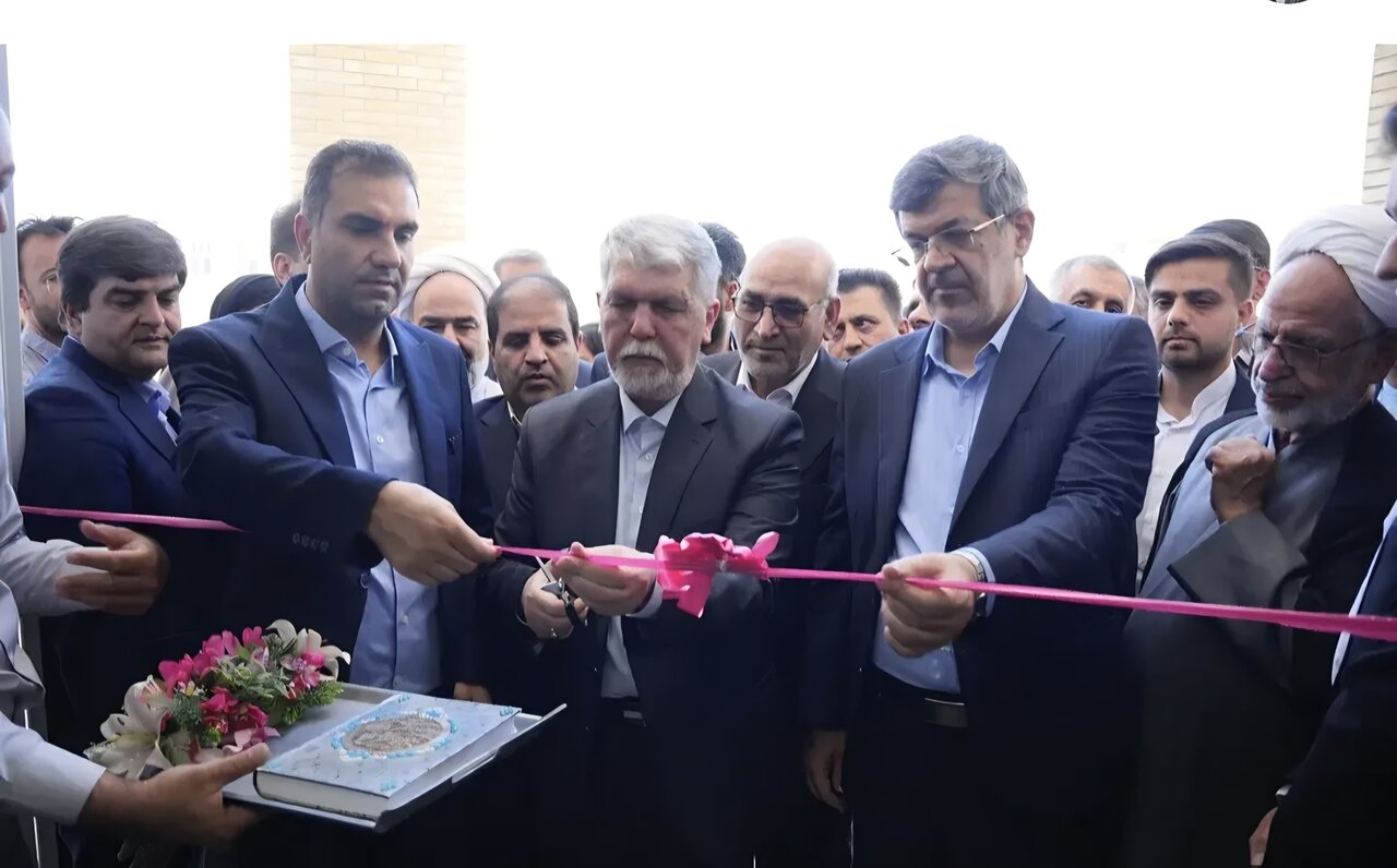 افتتاح 3 پروژه در اردکان با حضور وزیر فرهنگ و ارشاد اسلامی