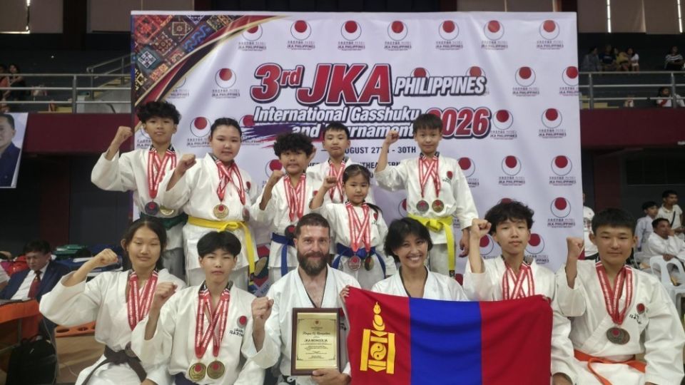 Mongolian youth karate team wins 20 medals at international competition