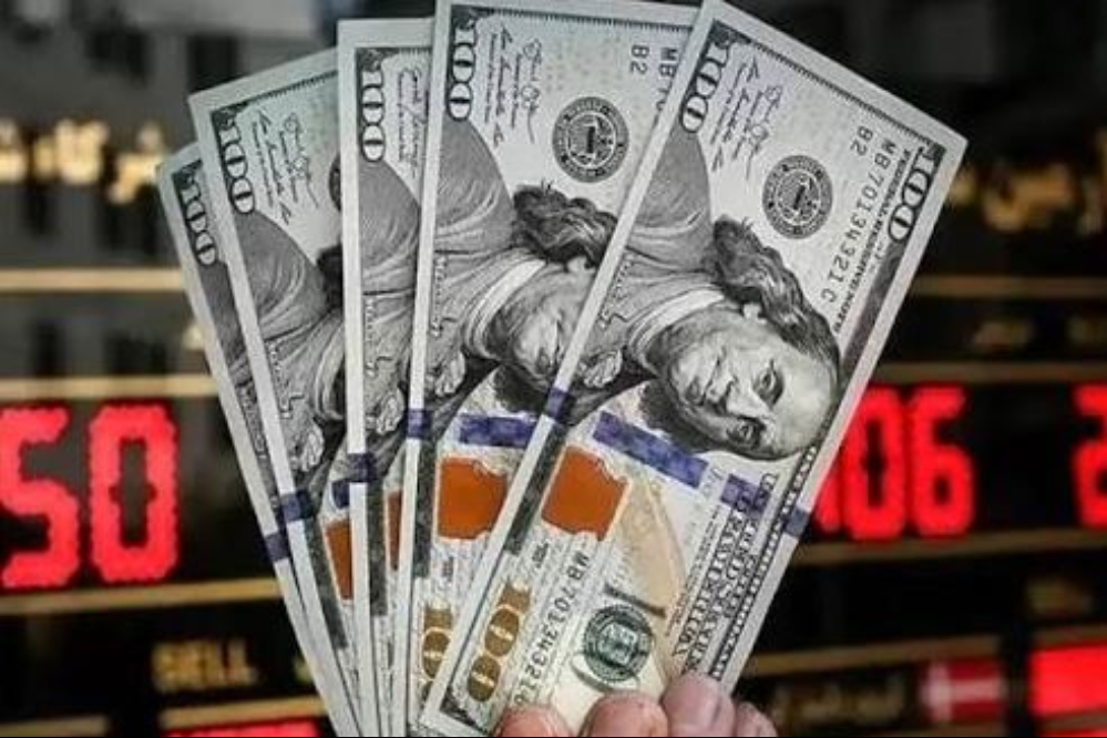 پیش‌بینی قیمت دلار فردا جمعه 13 شهریور ؛ بازار در انتظار جهش یا سقوط