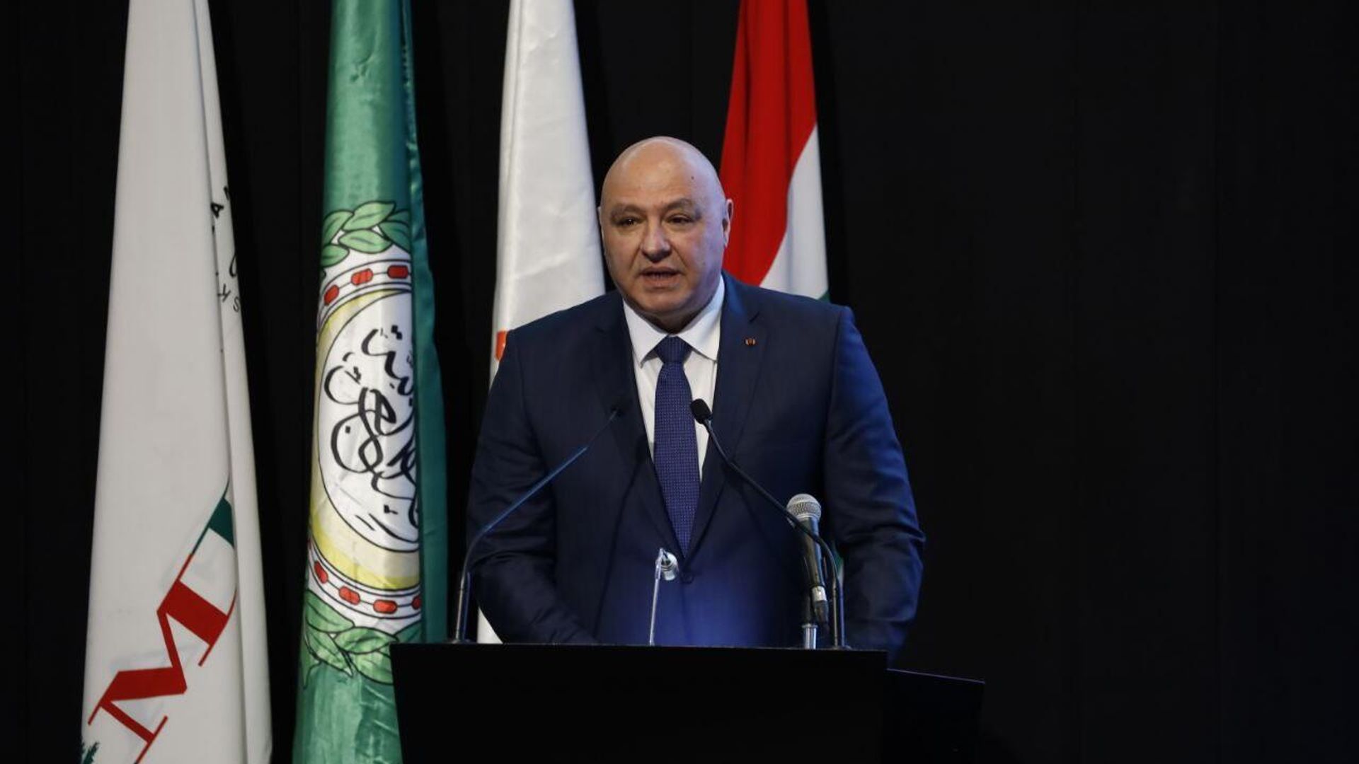 الرئیس اللبنانی: قتل النساء والأطفال یقوض جهود وقف التصعید فی الجنوب