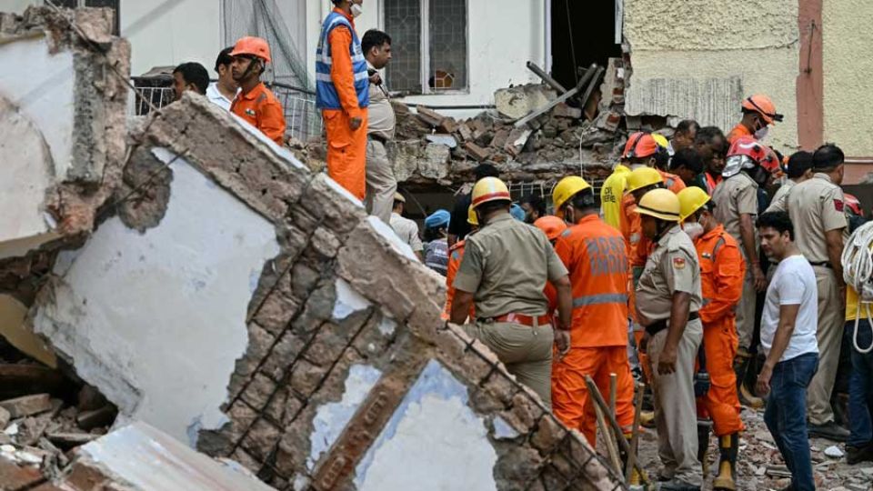 Building collapses in Delhi, several feared trapped