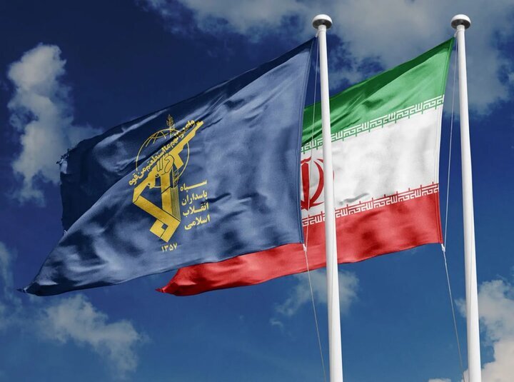 شکار یک فروند زیرسطحی هوشمند دشمن آمریکایی در تنگه هرمز