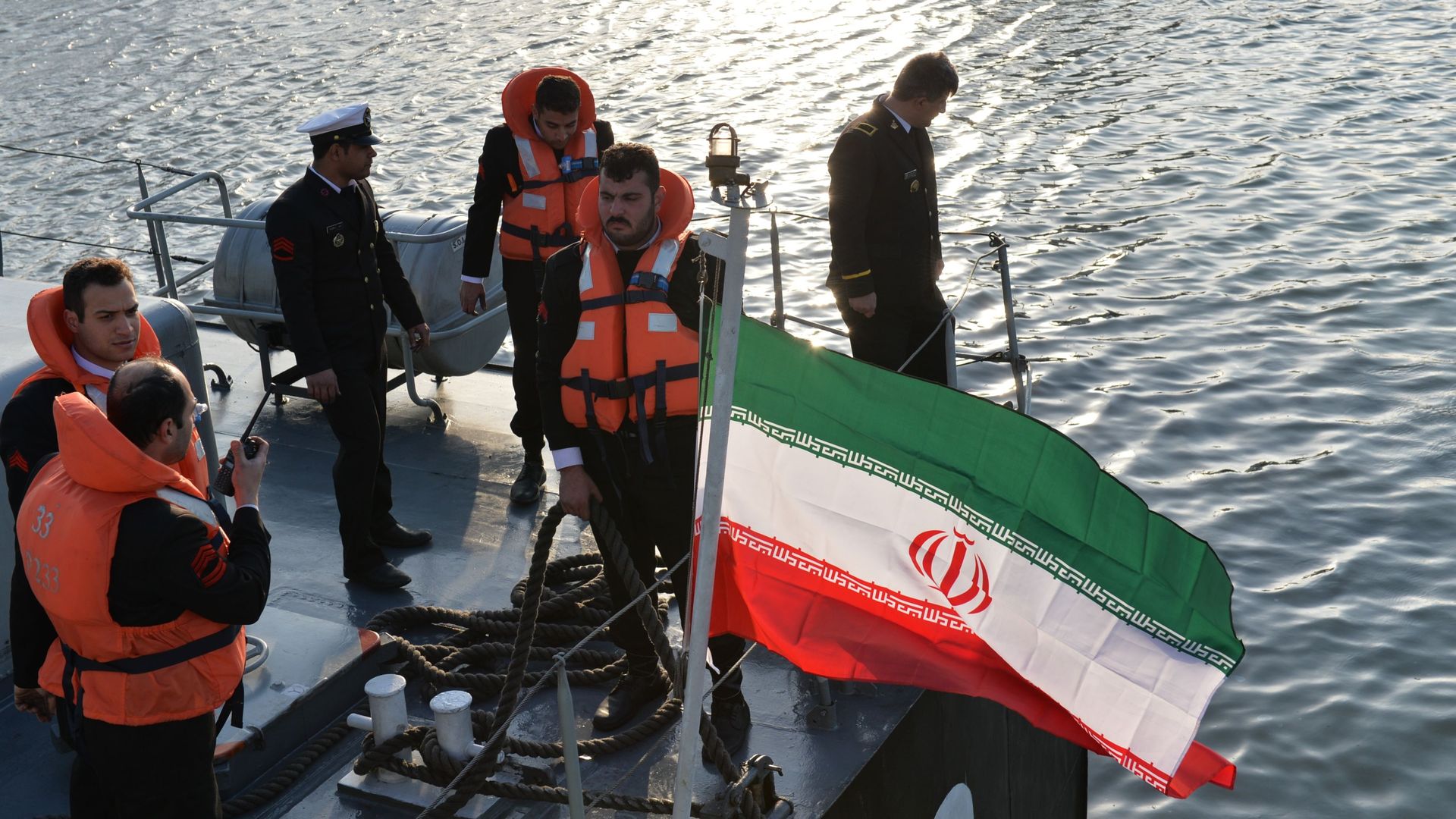 الحرس الثوری الإیرانی: استولینا على غواصه مسیره أمریکیه فی مضیق هرمز