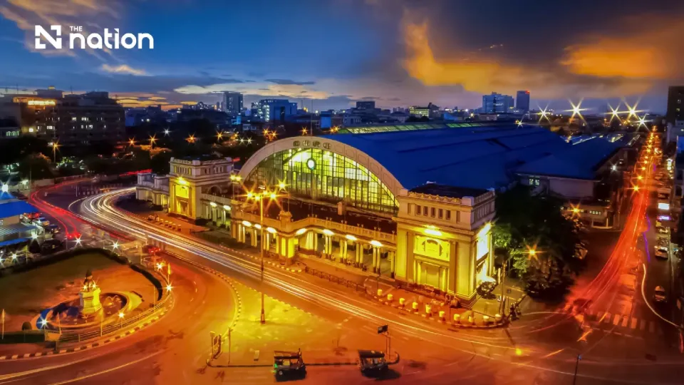 Bangkok Railway Station hosts Burachat Day exhibition and Thai dress contest