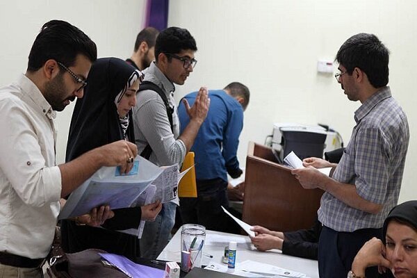 وزارت علوم، بهداشت و دانشگاه آزاد با درخواست مهمانی دانشجویان همراهی کنند/برای کاهش فشار اقتصادی خانواده‌ها؛ انتقال دانشجویان به شهرهای خود تسهیل شود