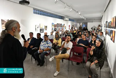 عکس؛ رونمایی از کتاب «درآمدی بر روان‌شناسی عکس و عکس‌درمانی» در فرهنگسرای ارسباران