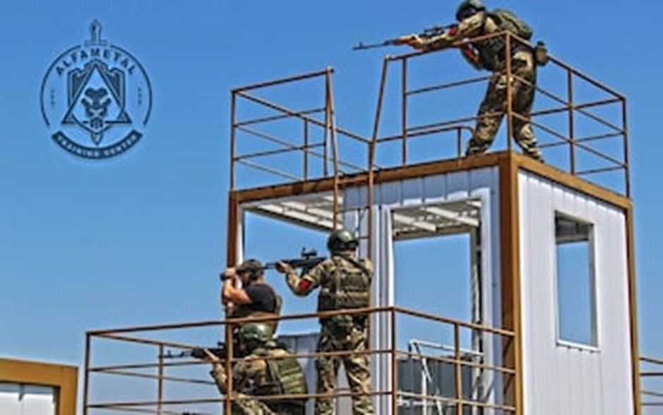 نظامیان بازنشسته انگلیسی، روس ها را برای جنگ با اوکراین آموزش می دهند