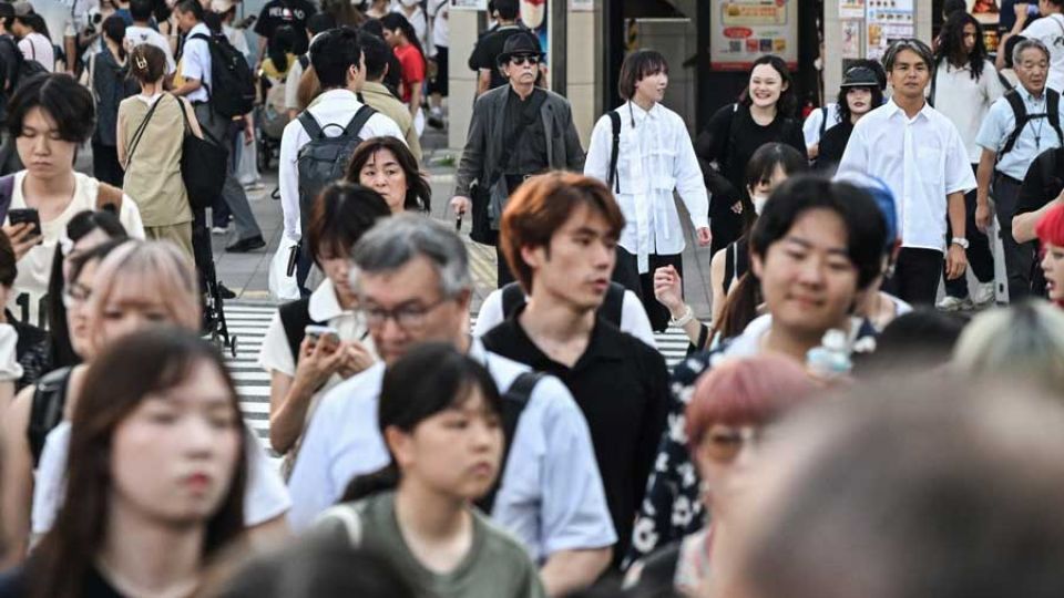 Asian countries battle to boost soft power; Japan should focus on supporting small, midsize companies