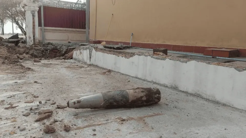 Cambodia seeks international support to clear Thai cluster munitions