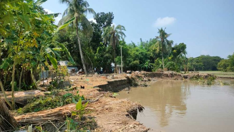 Madhumati river in Bangladesh swallows homes, leaves families with nowhere to go