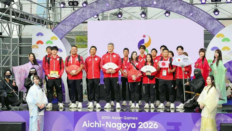 Athletes arriving in Japan for Asian Games welcomed with drum performance