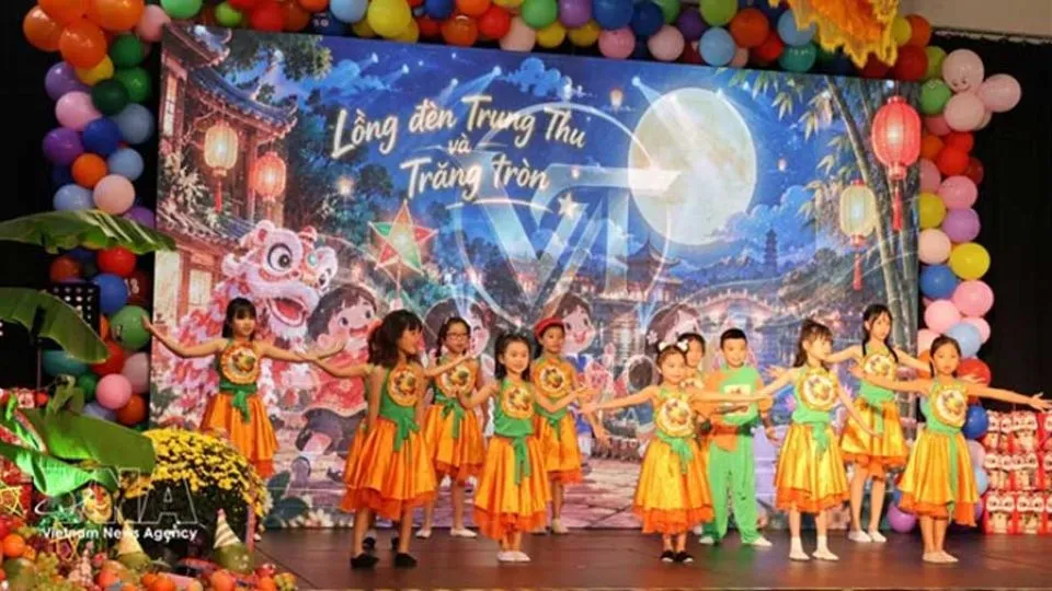 Vietnamese community in Germany celebrates Mid-Autumn Festival