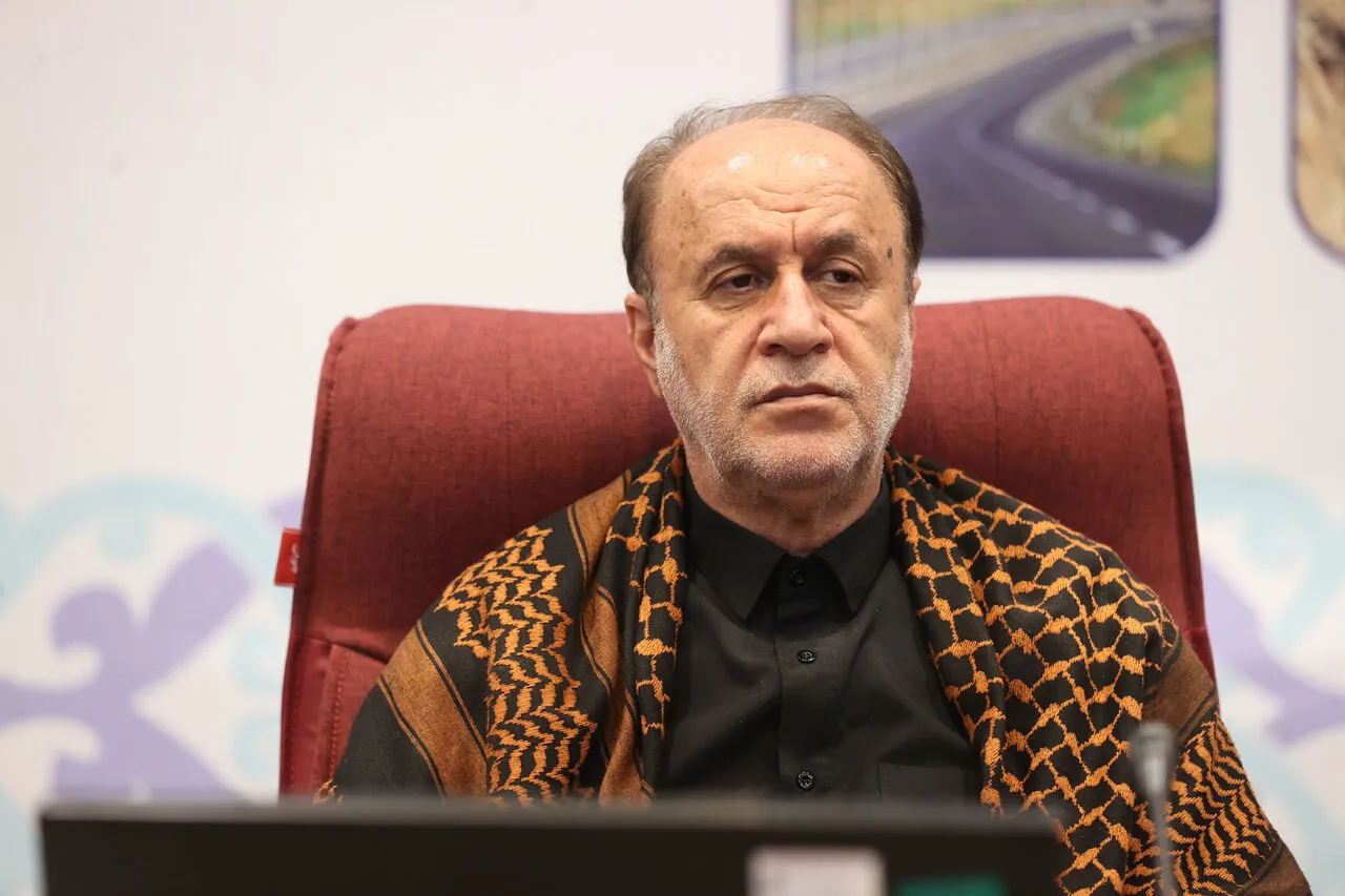دیدار نایب رئیس مجلس با خانواده شهید مهندس مسعود سازگار