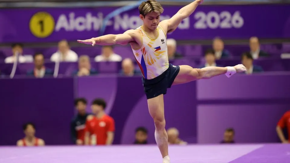 Gymnast Carlos Yulo turns old heartbreak into first Asian Games gold for Philippines