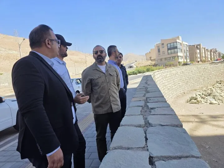 شهرک مرواریدشهر به بلوار کرمانشاه متصل میشود