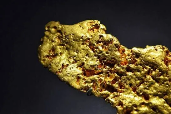 عیارسنجی قدرت طلا در محدوده 4300 دلار