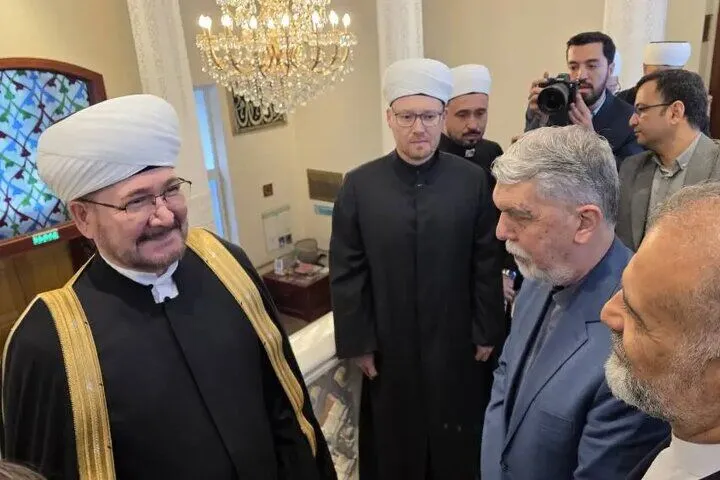 تأکید مفتی اعظم روسیه بر نقش آیت‌الله خامنه‌ای در وحدت اسلامی