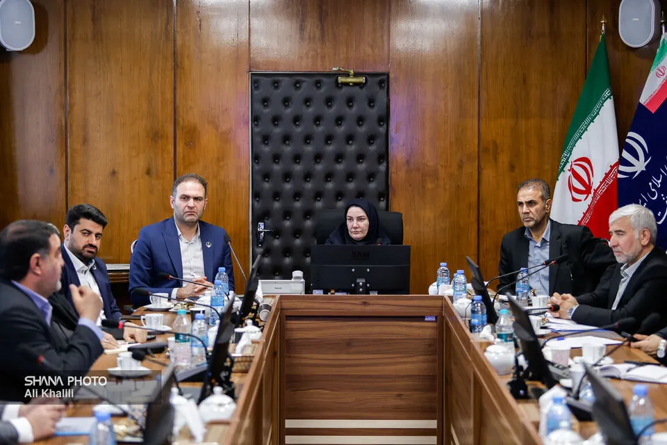 گام تحولی وزارت نفت در ارتقای کیفیت پاسخگویی در سامانه فوریتهای اداری