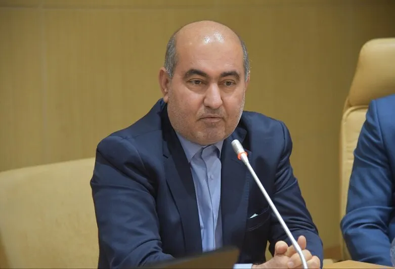 حضور مسئولان کشوری و استانی در روستاهای کازرون؛ پیگیری جدی برای رفع مشکلات ارتباطی کازرون/افتتاح طرح‌های عمرانی بلیان و بررسی ظرفیت‌های گردشگری