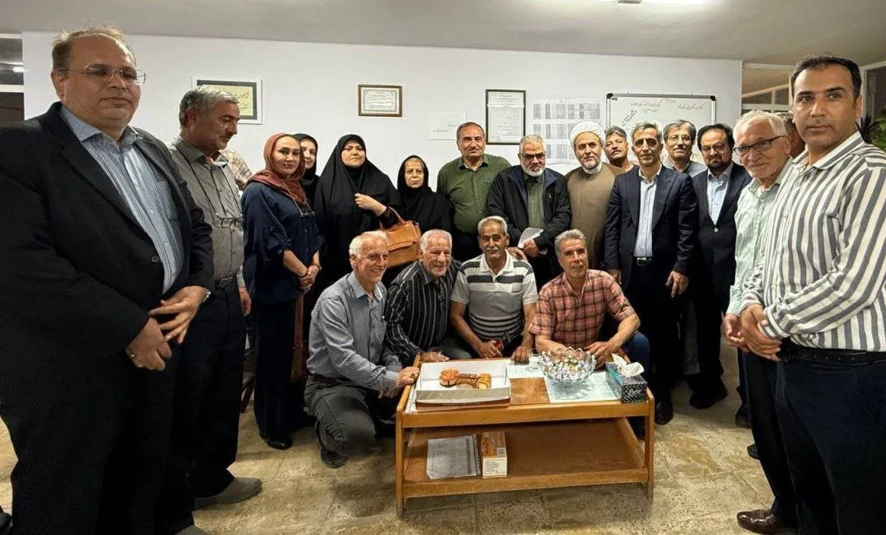 دیدار محمدی با بازنشستگان برق منطقه‌ای و توزیع؛ پیگیری 3جانبه برای حقوق بازنشستگان