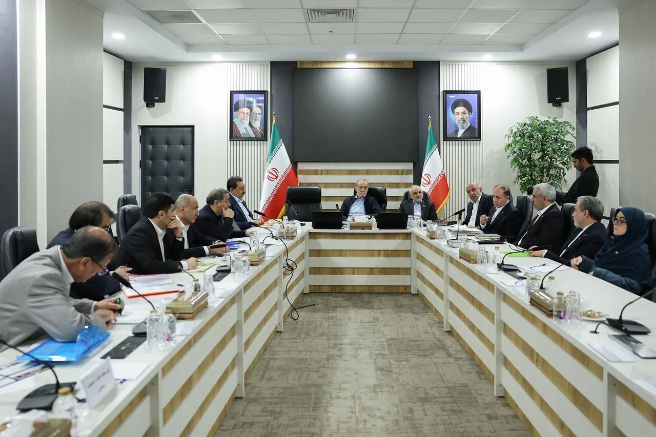 تأکید رئیس جمهور بر دیپلماسی اقتصادی فعال