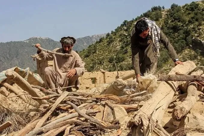 جان باختن دست کم 10 غیرنظامی در حملات هوایی پاکستان به افغانستان