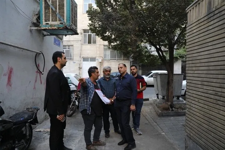 بازدید شهردار منطقه 3 از ظرفیت نوسازی املاک ریزدانه بافت فرسوده محله حسنآباد زرگنده
