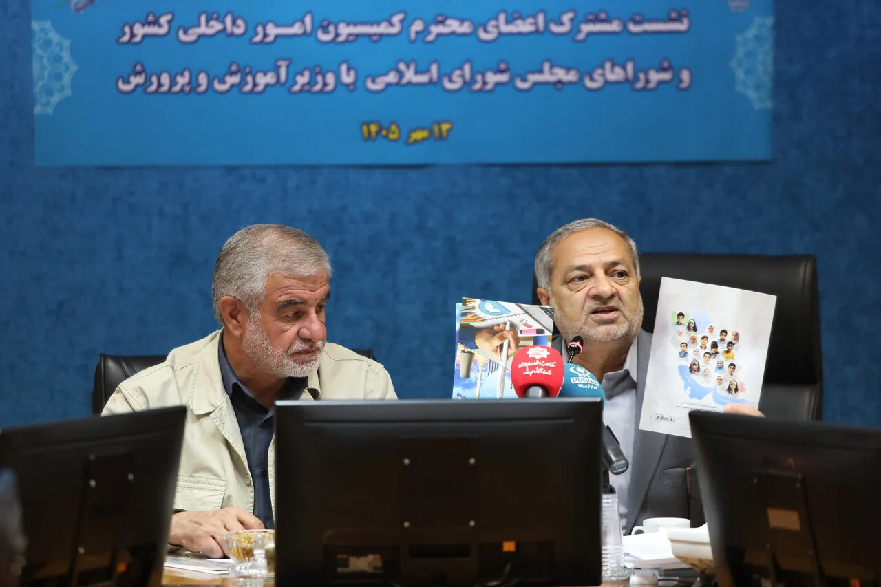 جوکار: دانش‌آموزان اولین هدف دشمن در جنگ شناختی/ وزیر آموزش: گروه‌های جهادی پای کار تحصیل دانش‌آموزان