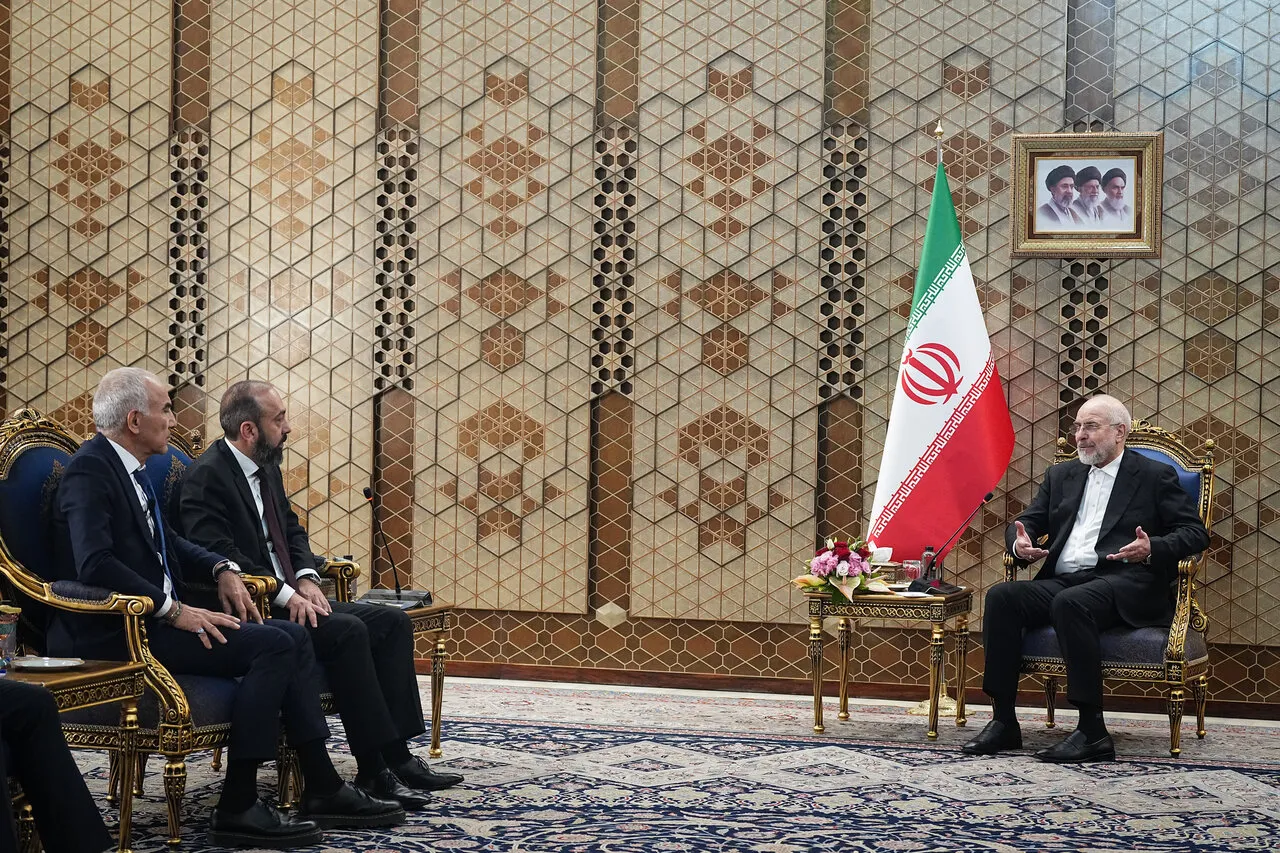 قالیباف: قفقاز نباید به محل رقابت ژئوپلتیکی قدرت های خارجی تبدیل شود/ میرزویان: اجازه نمی‌دهیم از خاک ارمنستان علیه ایران اقدامی شود