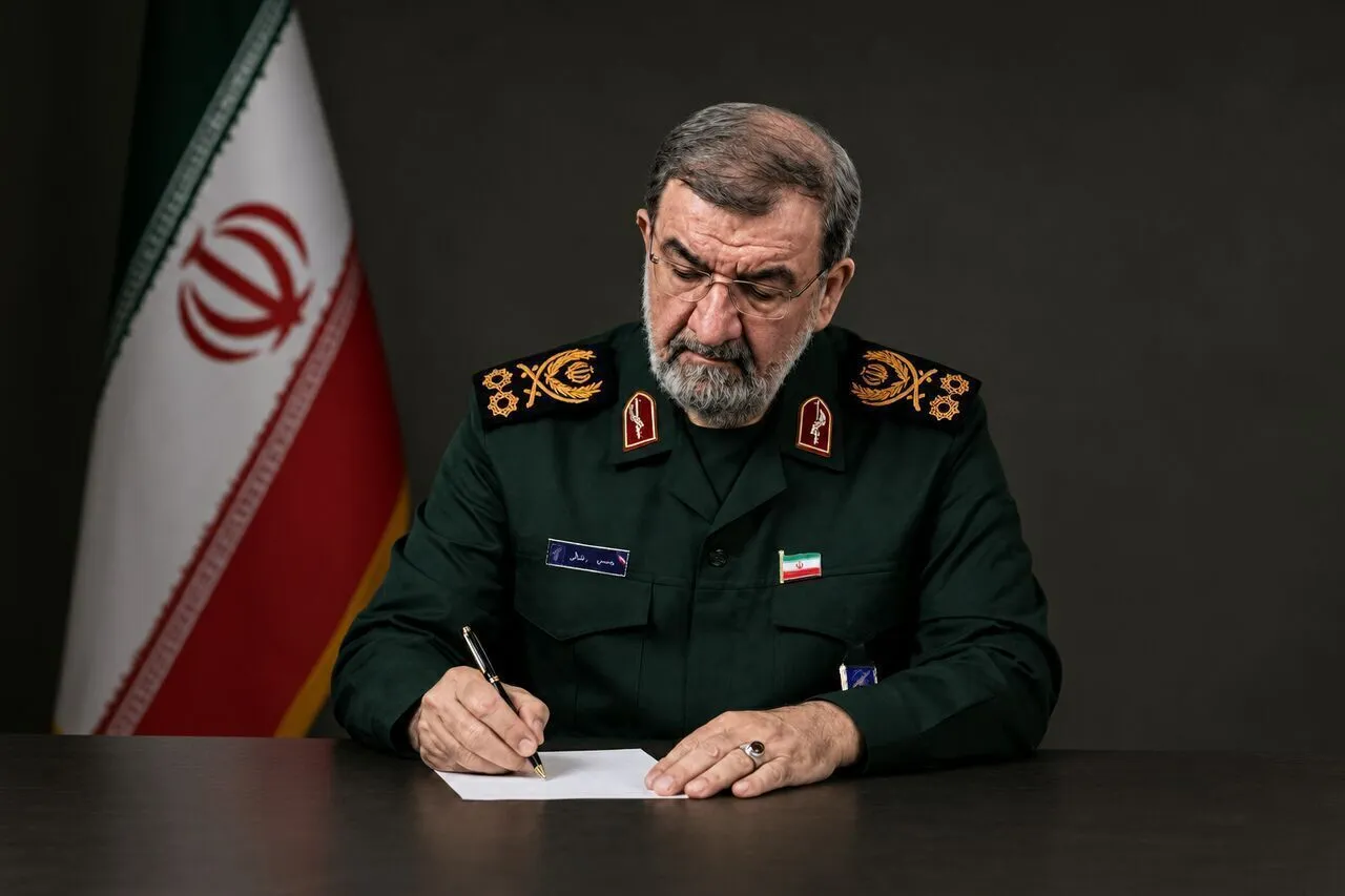 هشدار سرلشکر رضایی: خطای بعدی دشمن جبهه‌های تازه را در پی خواهد داشت