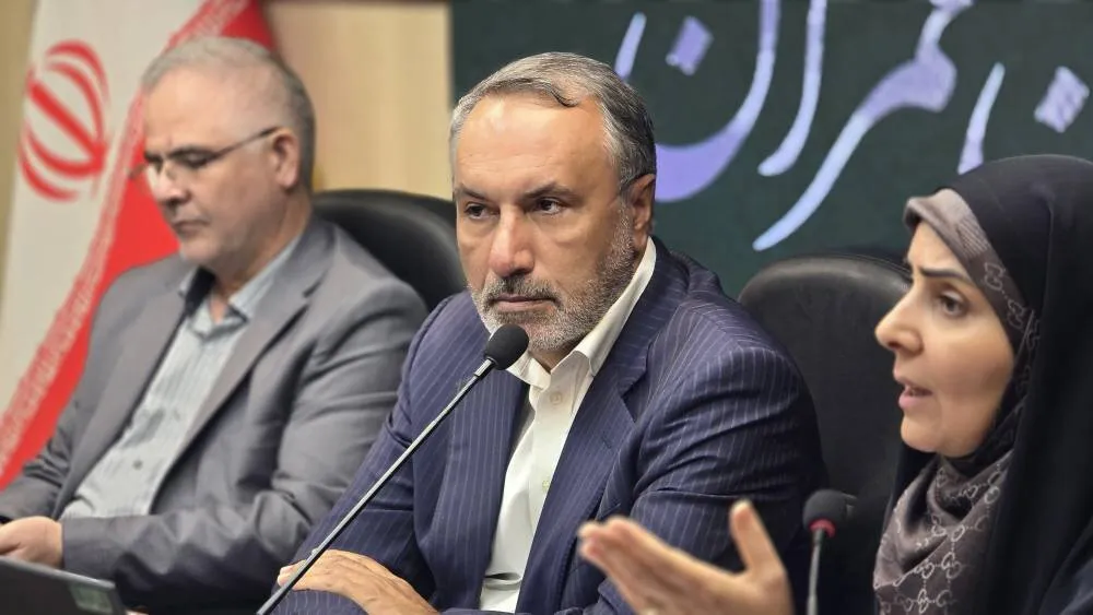 آرایش جنگی در بنادر و پایانههای مرزی ضروری است/ تکلیفی برای حذف مقررات مازاد در ترخیص کالاهای اساسی تعیین شد