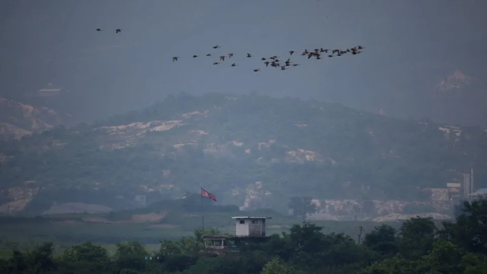 Seoul readied forces to return fire after Sept. 21 DMZ mine explosions: sources
