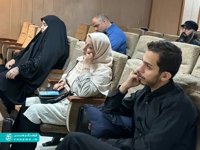 عکس؛ «شعر تهران قدیم» در فرهنگسرای اخلاق بررسی شد