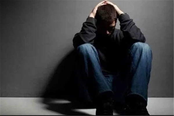 اگر افکار خودکشی دارید با 1480 و 123 تماس بگیرید؛ رونمایی از پلتفرم «فانوس»