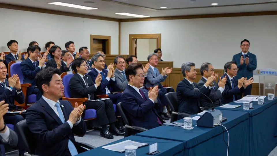 South Korea President Lee observes country’s first homegrown hypersonic missile test