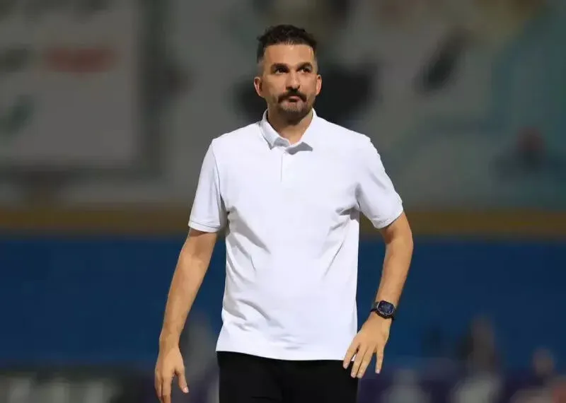 محمد نوری از سرمربیگری صنعت نفت آبادان کنار رفت