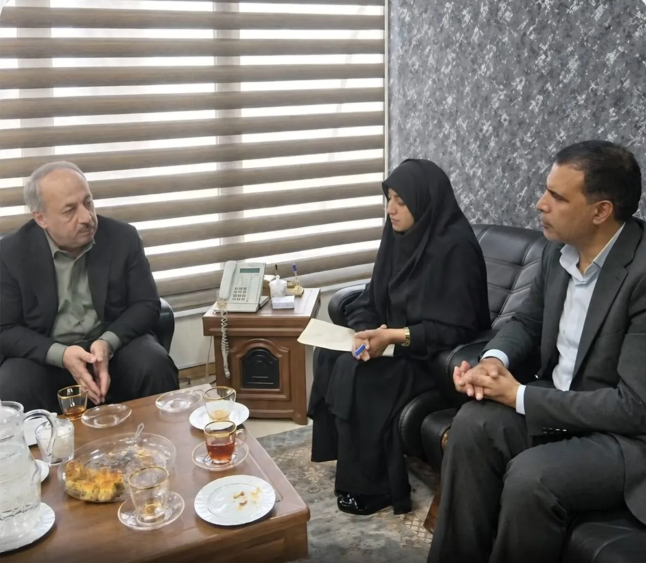 پیگیری برای رفع مشکلات زیرساختی شهرداریها و دهیاریهای شهرستان مبارکه