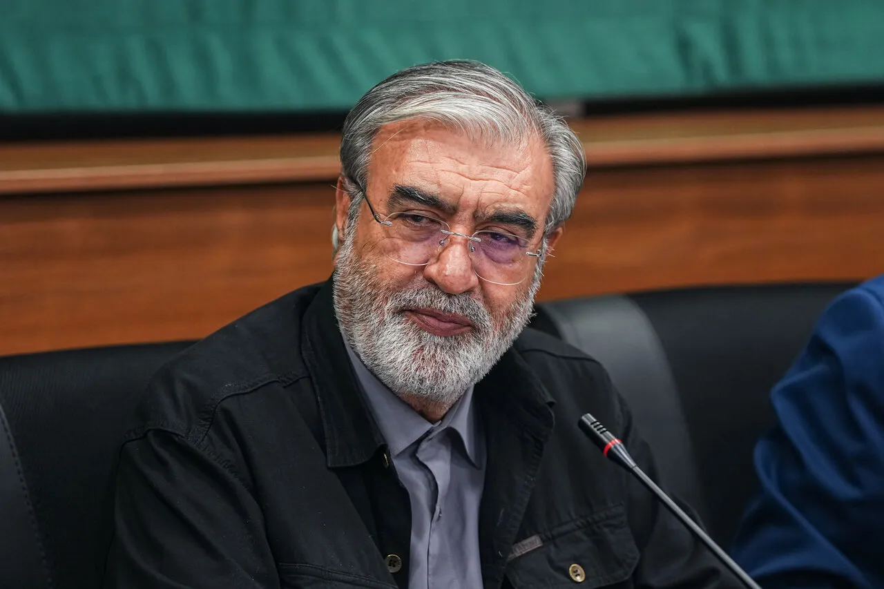 ذات خبیثتان با ایران و ایرانی مشکل دارد