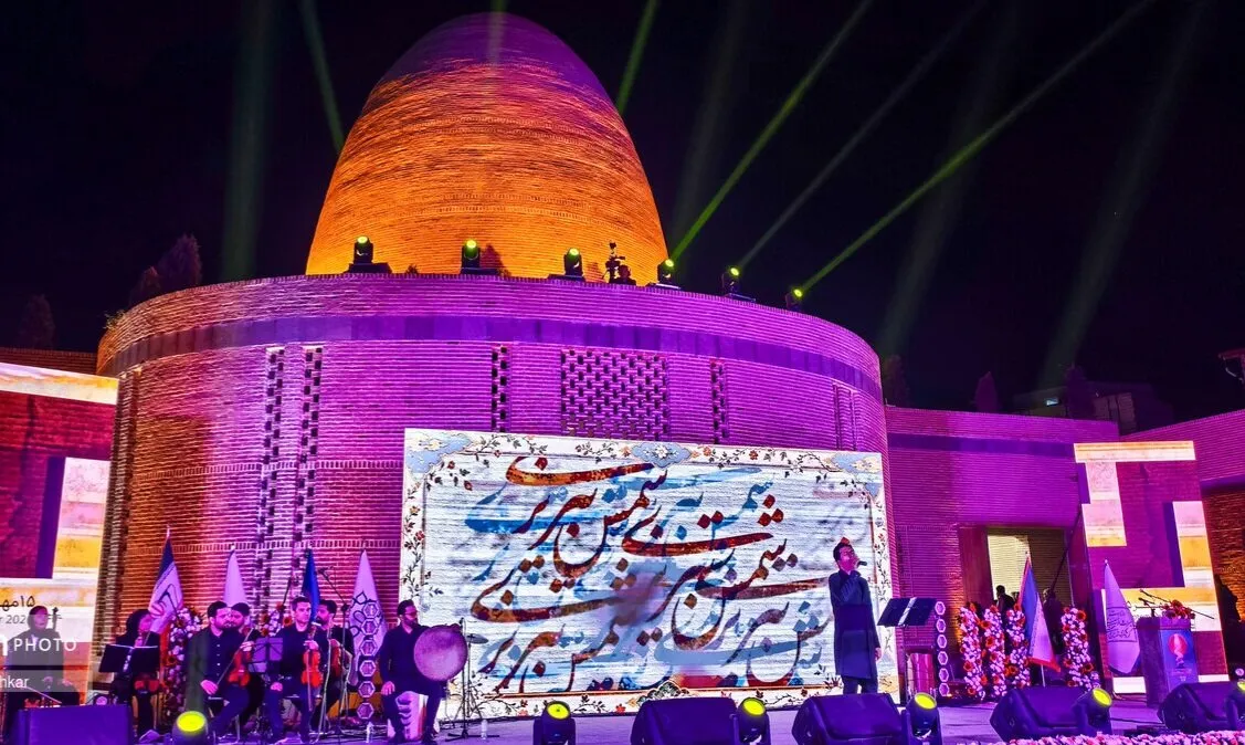 ثبت ملی آرامگاه شمس تبریزی اقدام ارزشمندی در تثبیت جایگاه ادبی و فرهنگی این شخصیت بزرگ ایرانی است/ تمدن ایران بر توحش دشمن پیروز است