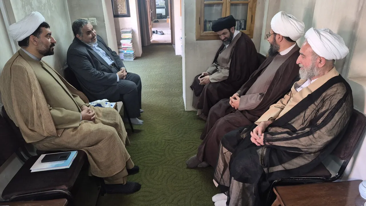 قالیباف در میدان جنگ 5 برابر مذاکره وقت گذاشت/ دشمن به دنبال نفوذ میان مردم حاضر در میدان است