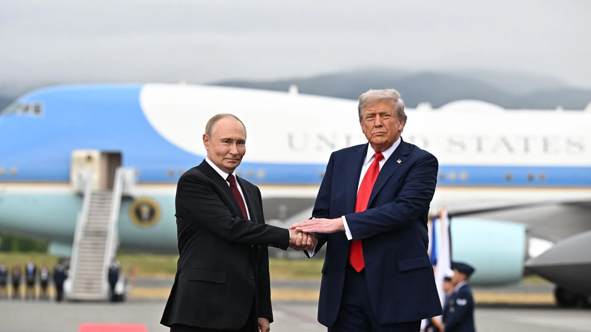 خبیر: صفقه الدیزل مع واشنطن تمهد لتخفیف العقوبات على روسیا