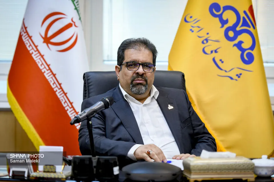 ضرورت استقرار میز خدمت کارور در استانها