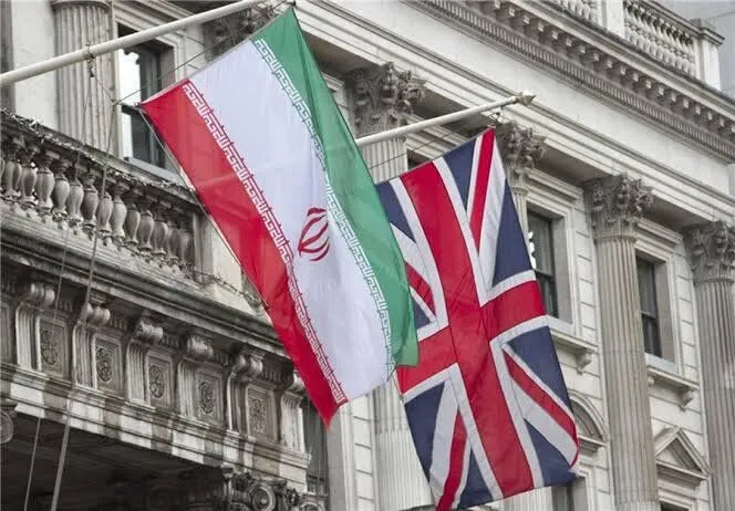 وزیر خارجه انگلیس خبر داد؛ احضار سفیر ایران در لندن و تحریم 2 مقام ایرانی